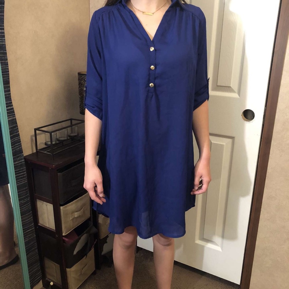blue dress